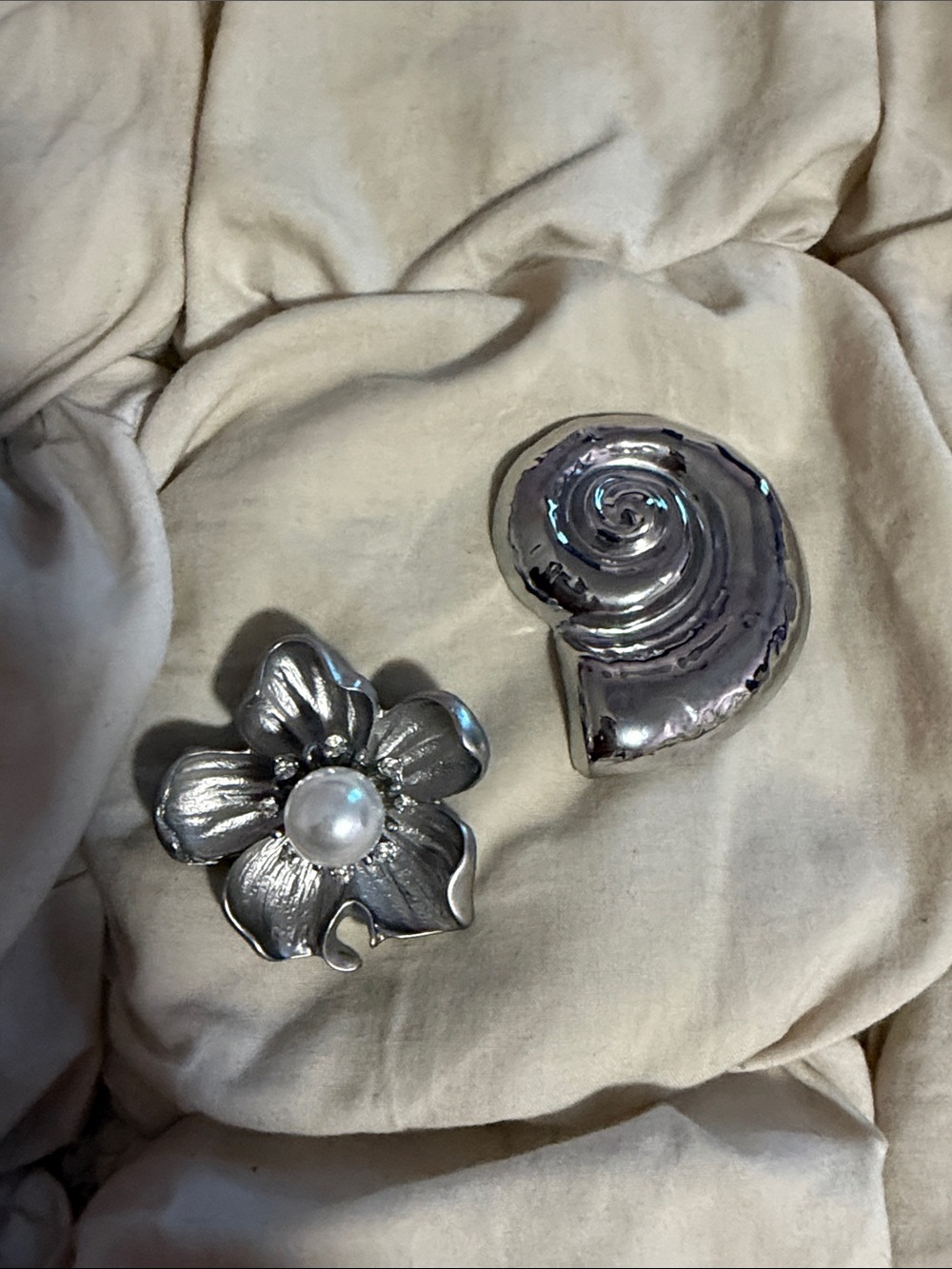 Free People Silver Flower and Nautilus Shell Brooch Set
